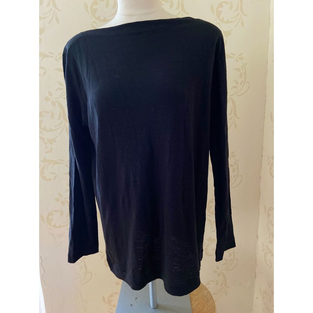 Italy Ladies Size 42  Malo 100% Linen Black Sweater/Shirt